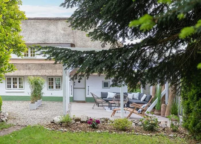 別荘 De Ole Hues 1735 *